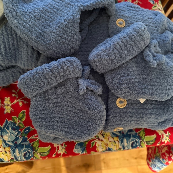 Autumn and Spring Arrival Baby Unisex Long Sleeves Teddy Bear Pattern Knitted Rompers