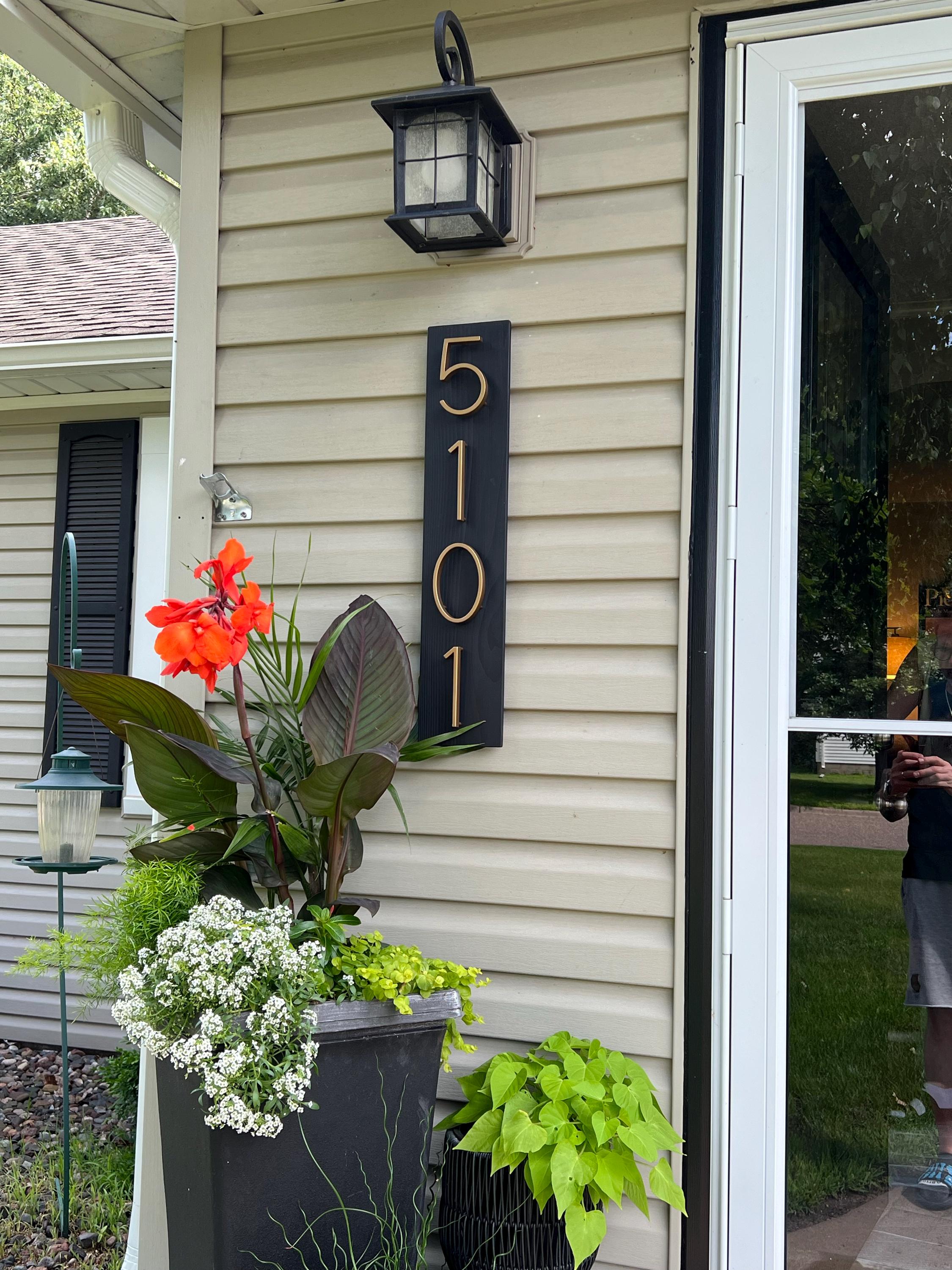 Black House Numbers on Wood, Modern House Number Sign, Metal House Numbers, Modern Address Sign, Wood Address Plaque, In Laws Gift, Vertical