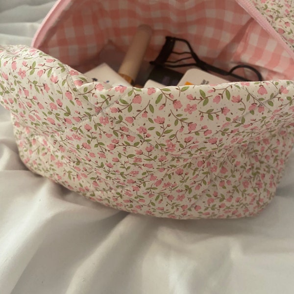 Makeup Bag Velvet Pink Flower Vine
