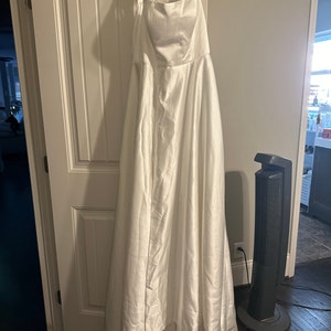 Elegant Short Wedding Dress 2023 Tea Length With Cap Sleeve V-neck and ...