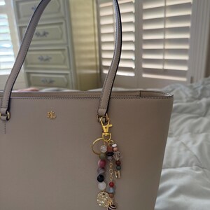MIRIAM added a photo of their purchase