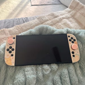 Carinne added a photo of their purchase