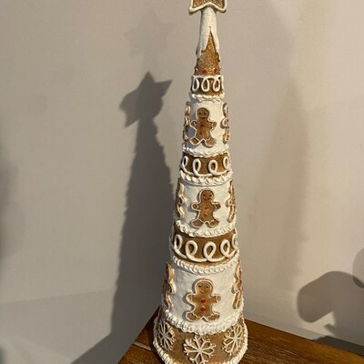 Gingerbread Boy Gingerbread Girl Gingerbread Decor Tiered - Etsy