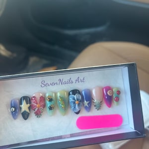Isabela added a photo of their purchase