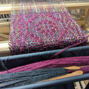 Maltese Cross Overshot Woven Scarf - Weaving Draft (pattern) - Etsy
