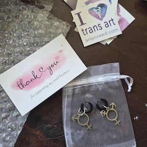 Rique added a photo of their purchase