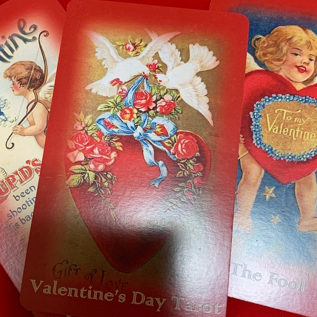 Valentine's Day Tarot Deck – Romantic Tarot for Love