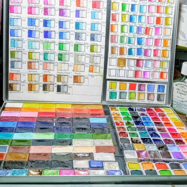 White Nights Watercolor Paint Set 12 Full 2,5ml Pans in Metal Case