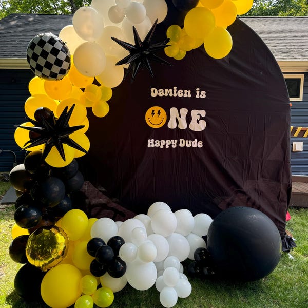 Superhero Balloon Garland Kit - Red Blue Green Yellow Black Balloons With Star Balloons & Banner