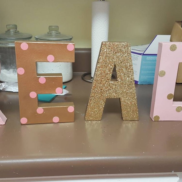 Rtmisa One Letter Sign for First Birthday Free Standing Word Sign for Anniversary Party Baby Shower Table Top Décor - Pink