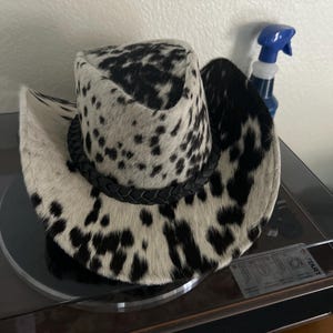 Victoria added a photo of their purchase