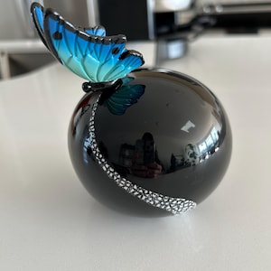 Dee added a photo of their purchase