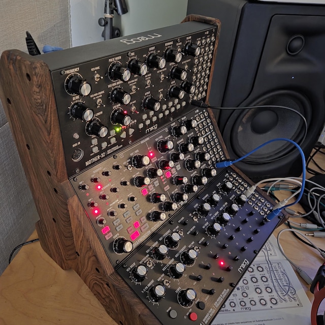 3-tier Moog Rack Stand for Moog Mother-32, DFAM, Subharmonicon