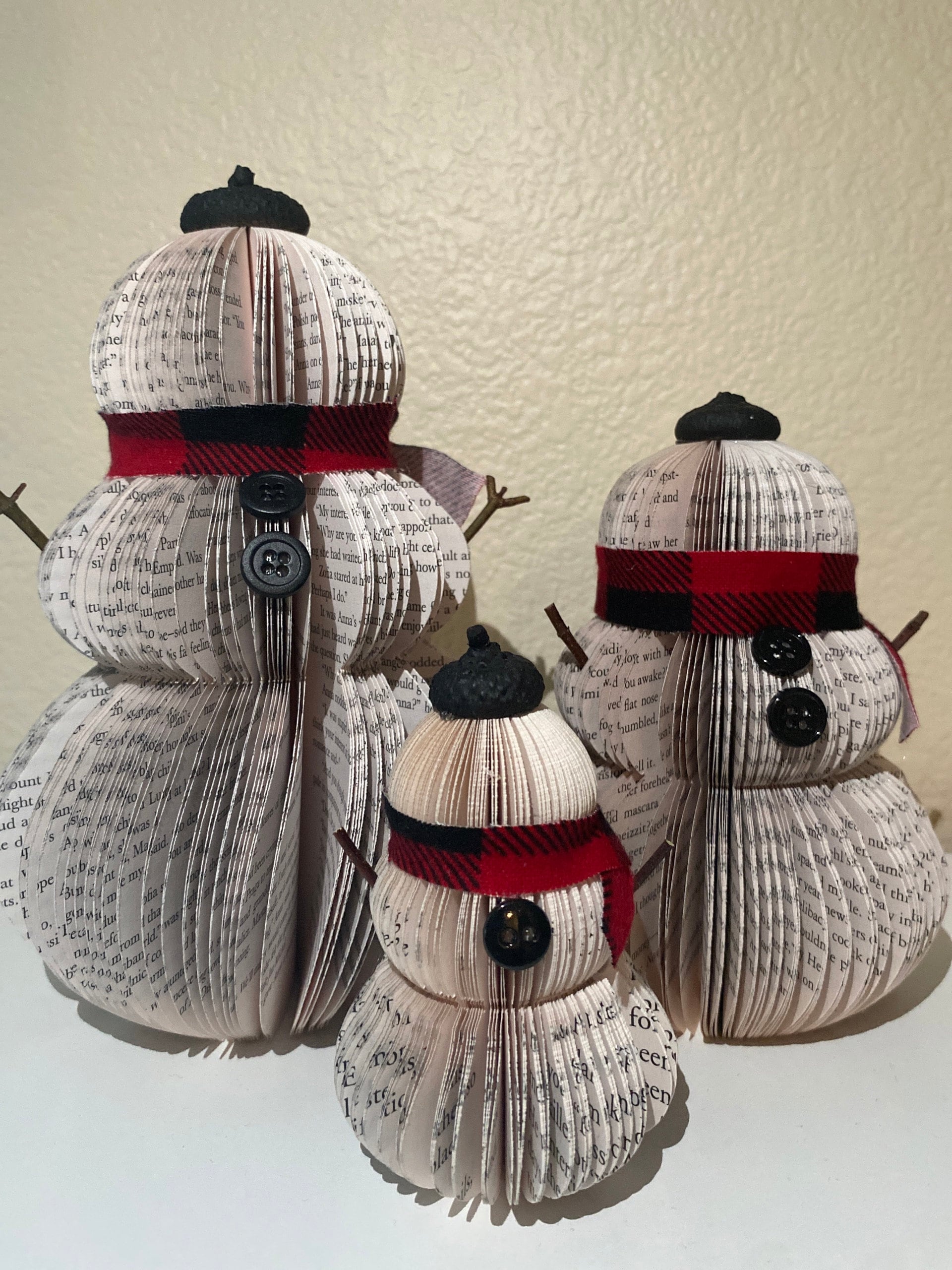 Book Snowman-Christmas Decor-Holiday Decor-Christmas Decoration-Christmas Gifts-Book Exchange-Winter Decor-Teacher Gift-Gift for Mom