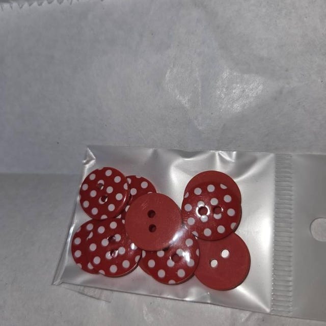 赤い水玉模様のやかん 赤い水玉模様の樹脂ボタン10個入り：15mm 裁縫用品 - Etsy 日本