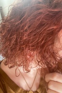 Naturally Light * Herbal highlighting/lightening spray * Sun lightening spray * Gradually lightens and adds gold, lemon, & blonde highlights