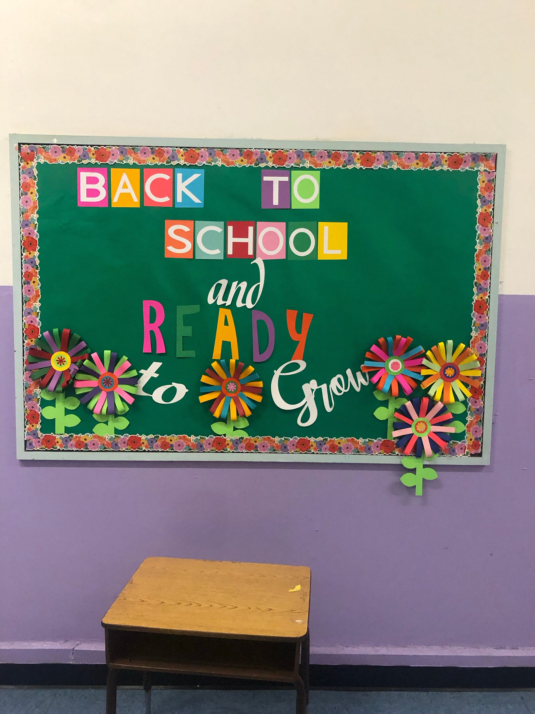 Teachers School Classroom Door Decoration Welcome back to school/ Flowers/ New Year/Cardstock/cutouts/Kit Decoration /Bulletin Board/