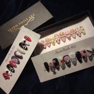 Cheshire Cat Wonderland Press on Nails | Alice in Wonderland Nail