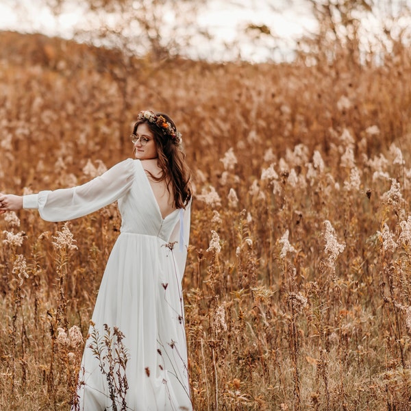 Lace Wedding Dress, Delicate Bridal Gown, Luxury Romantic Bohemian ...