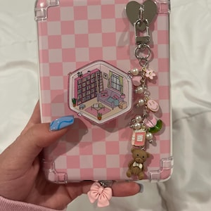 Taylor added a photo of their purchase
