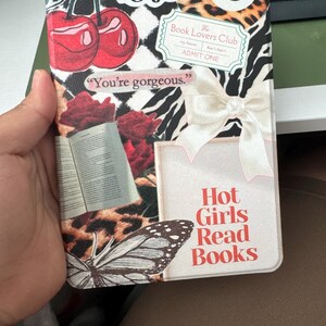 Kaitlyn added a photo of their purchase
