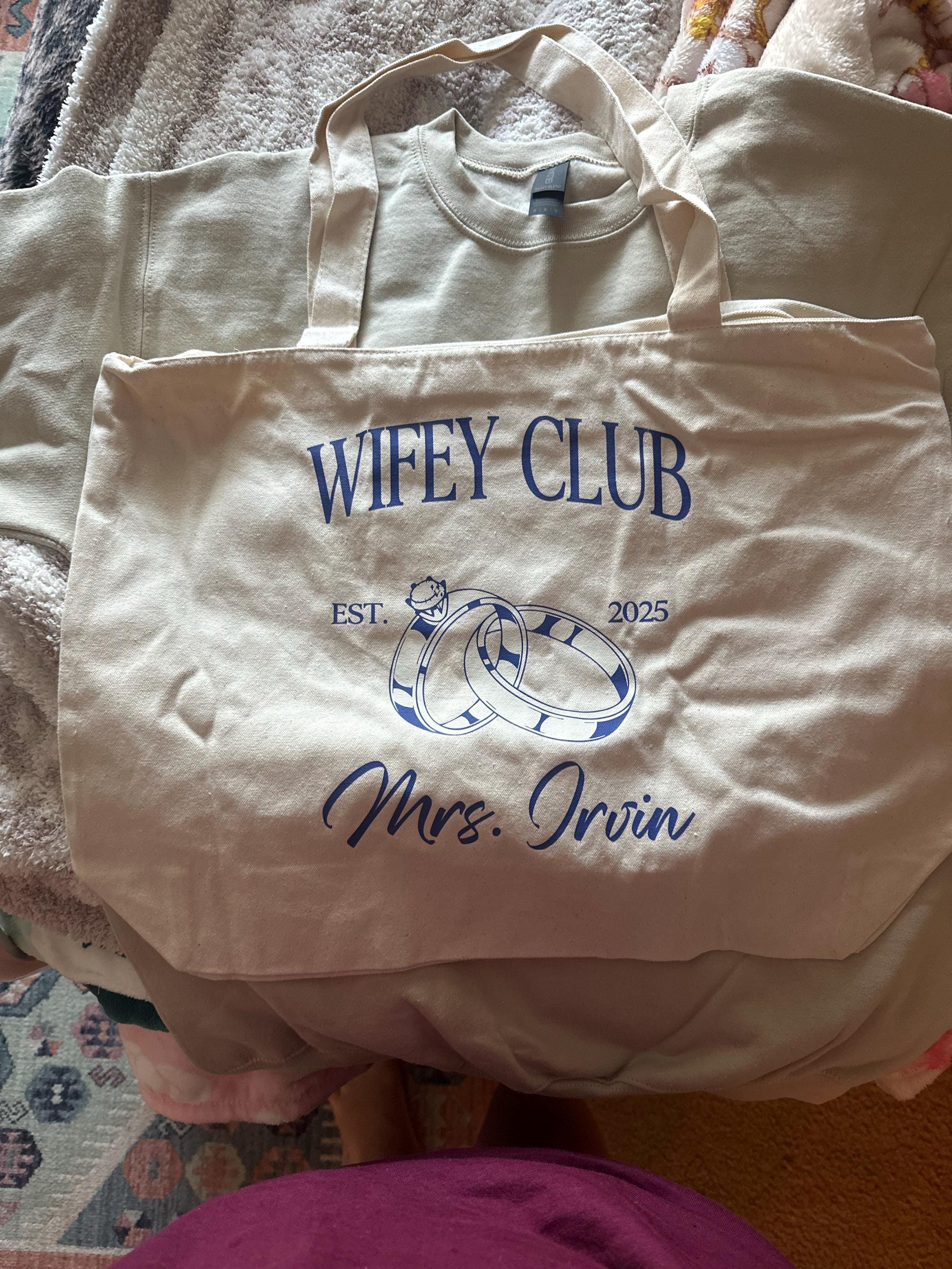 Custom Wifey Club Tote Bag, Mrs Tote Bag, Wifey Gift, Honeymoon Tote Bag, Just Married Gift, Newlywed Gift, New Wife Gift, Wedding Gift