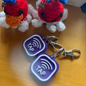 CUSTOM Smart NFC Logo Keychain, Scannable Social Media Digital Business Card, Small Business Keychain, Iphone, Android, Tap and Pay