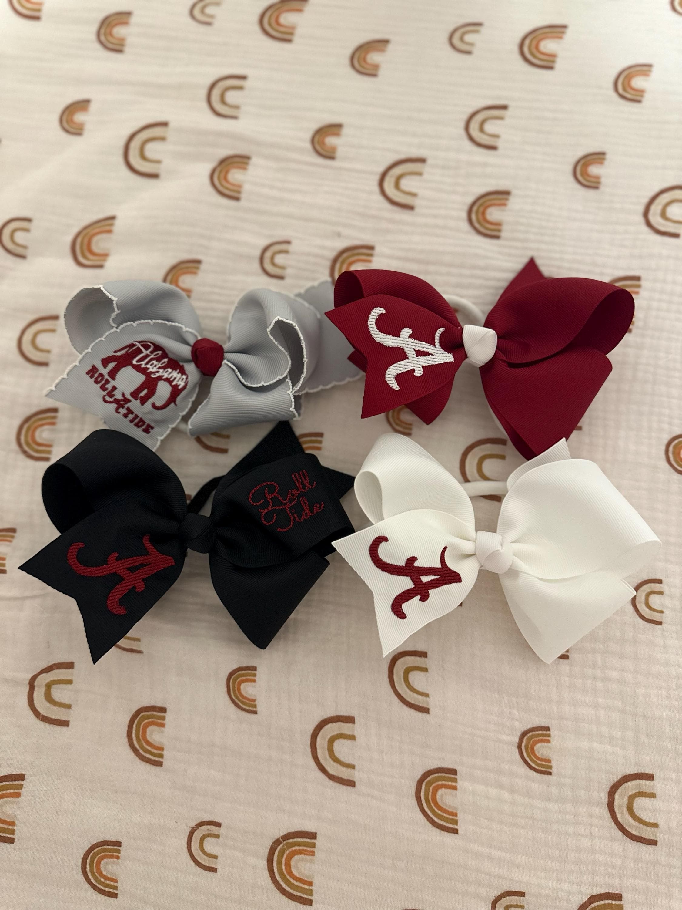 Alabama hairbow - Elephant hair bow- Collegiate hair bow- School bow- Embroidered bow-Moonstitch bow- Hair bow for girls- baby hair bows-bow