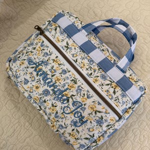 AMANDA added a photo of their purchase