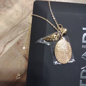 Mellissa added a photo of their purchase