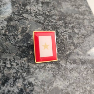PinMart's Gold Made in the USA American Flag Enamel Lapel Pin and Cufflink Patriotic 2 Pc Bundle Set PinMart's Gold Made in the USA American Flag Enamel Lapel Pin and Cufflink Patriotic 2 Pc Bundle Set