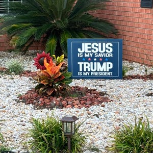 Jésus Est Mon Sauveur Trump Est Mon Président 2024 T-Shirt