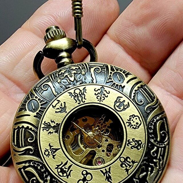 Cthulhu pocket watch discount