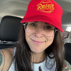 RUSTEZE Custom Trucker Adjustable Cap Disney Cars Hat Red Hat Lightning ...