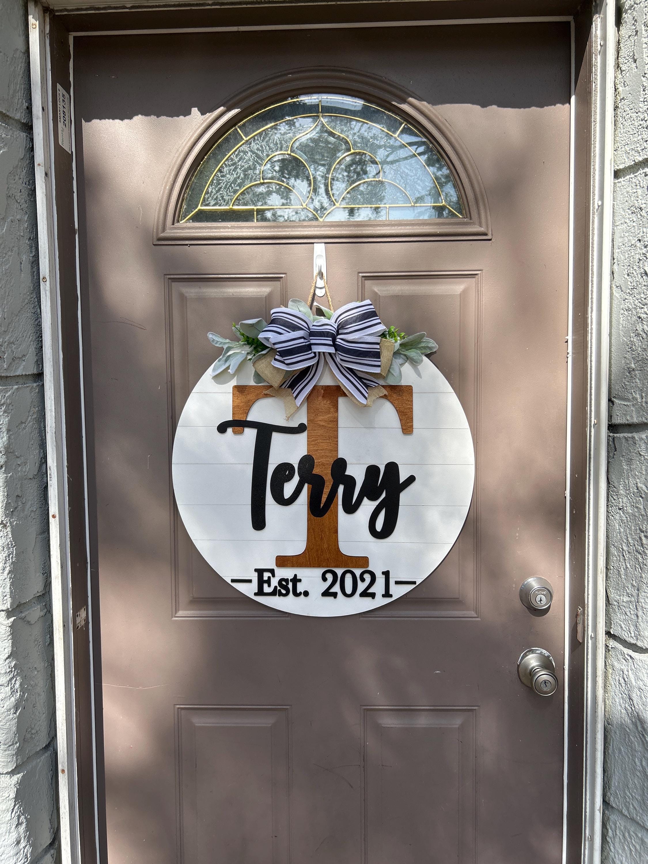 Last name front door sign|Last name door sign|Welcome sign|Last name sign|Welcome sign with last name|Family name door sign|Family wood sign