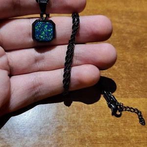 ブラックオパール ペンダントヘッド ブラックオパール ペンダントヘッドΩ