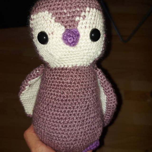 Rosie the Lovely Penguin Crochet Pattern in English Amigurumi