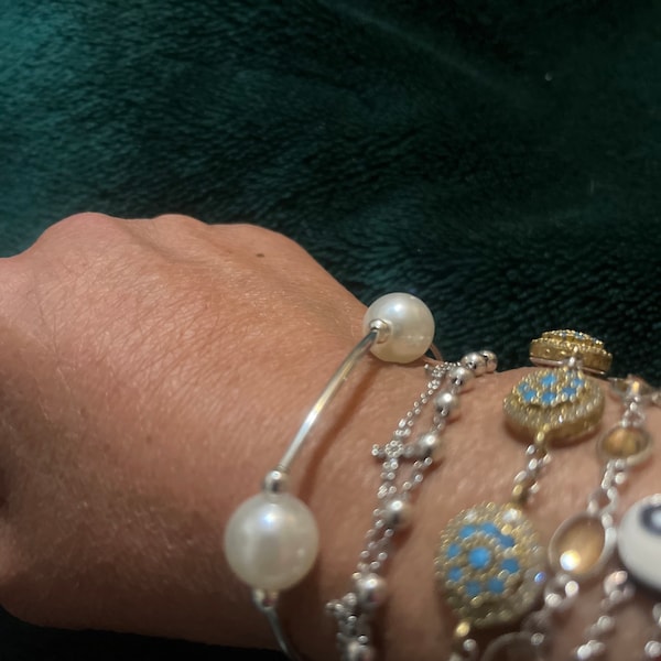 butterfly-necklace-little-girls-name-necklace-small-girls-jewelry