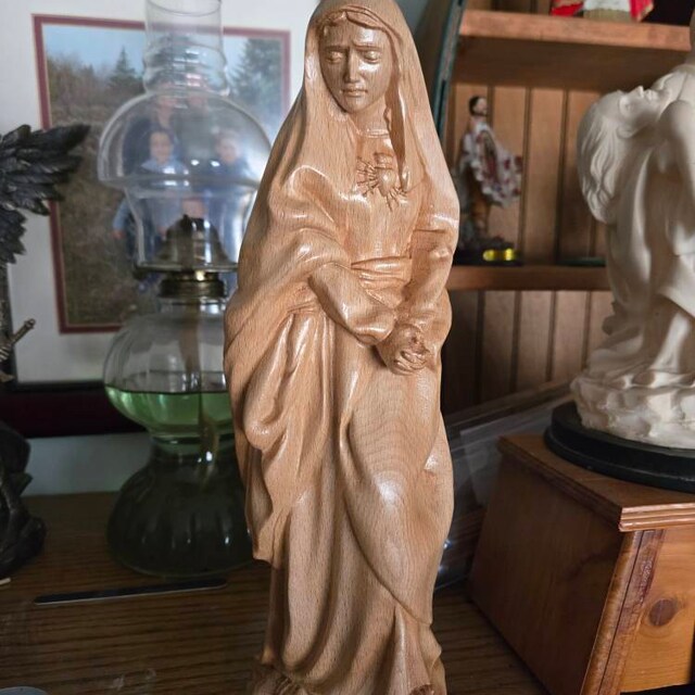 悲しみの聖母像 ラ・ピエタ カトリック木製彫刻 マリアとイエス 宗教的