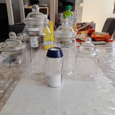 Bocaux En Plastique Truly Sweet Candy Lot De 19 Bocaux à Bonbons Vides Rétro En Plastique, 2 Pelles, 2 Pinces Et 100 Sachets Pour Buffet, Table à Bonbons (orange Pot Plastique