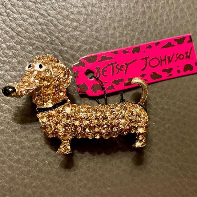 Betsey Johnson Dachshund Dog Pin / Pendant Brooch Champagne