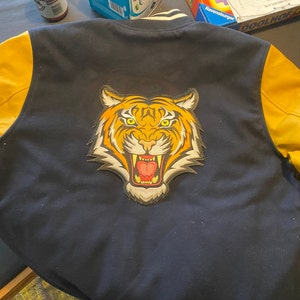 Large BENGAL TIGER PATCH iron-on embroidered Jungle Safari Souvenir Wild Animal Roaring applique