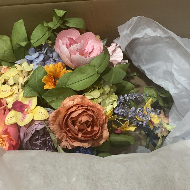 Ordering Bulk Paper Flowers for Your Wedding by posieflowers