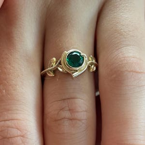 Kokiri Emerald Ring - Legend of Zelda - Geeky Engagement Ring