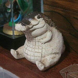Chubby Alligator / Crocodile / Garden Gift / Figurine and Knick