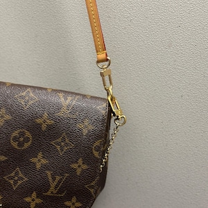 Karina added a photo of their purchase
