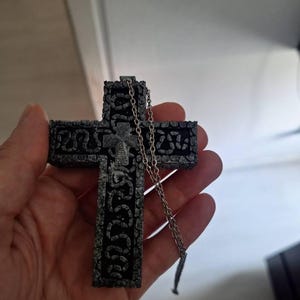 Chaîne Pendentif Croix Squid Game/Thanos - Compartiment Secret, Ajustable, Unisexe, Style Gothique Moderne