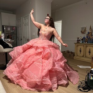 ピンクのグリンダバブルガウンコスプレ - コスプレ衣装ハンドビーズ
