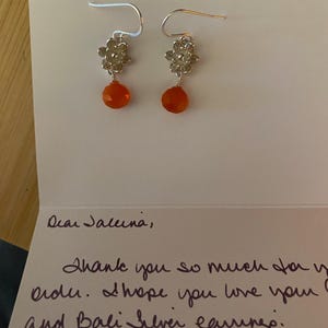 Jaleina added a photo of their purchase
