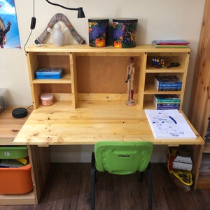 Kid Sized Desk Made From Pine And Unicorn Spit : r/BeginnerWoodWorking